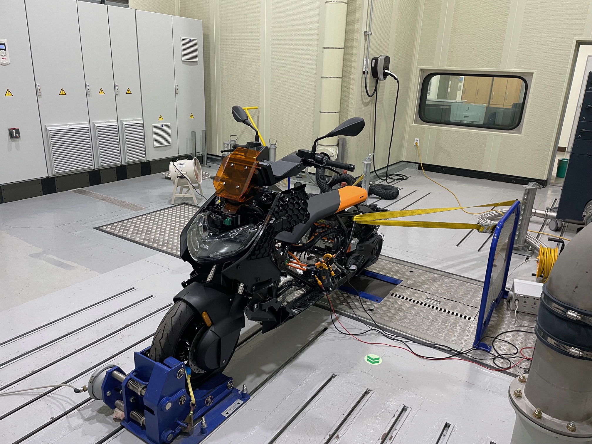 이륜차·초소형 전기차 시험실 (고도화) 이미지